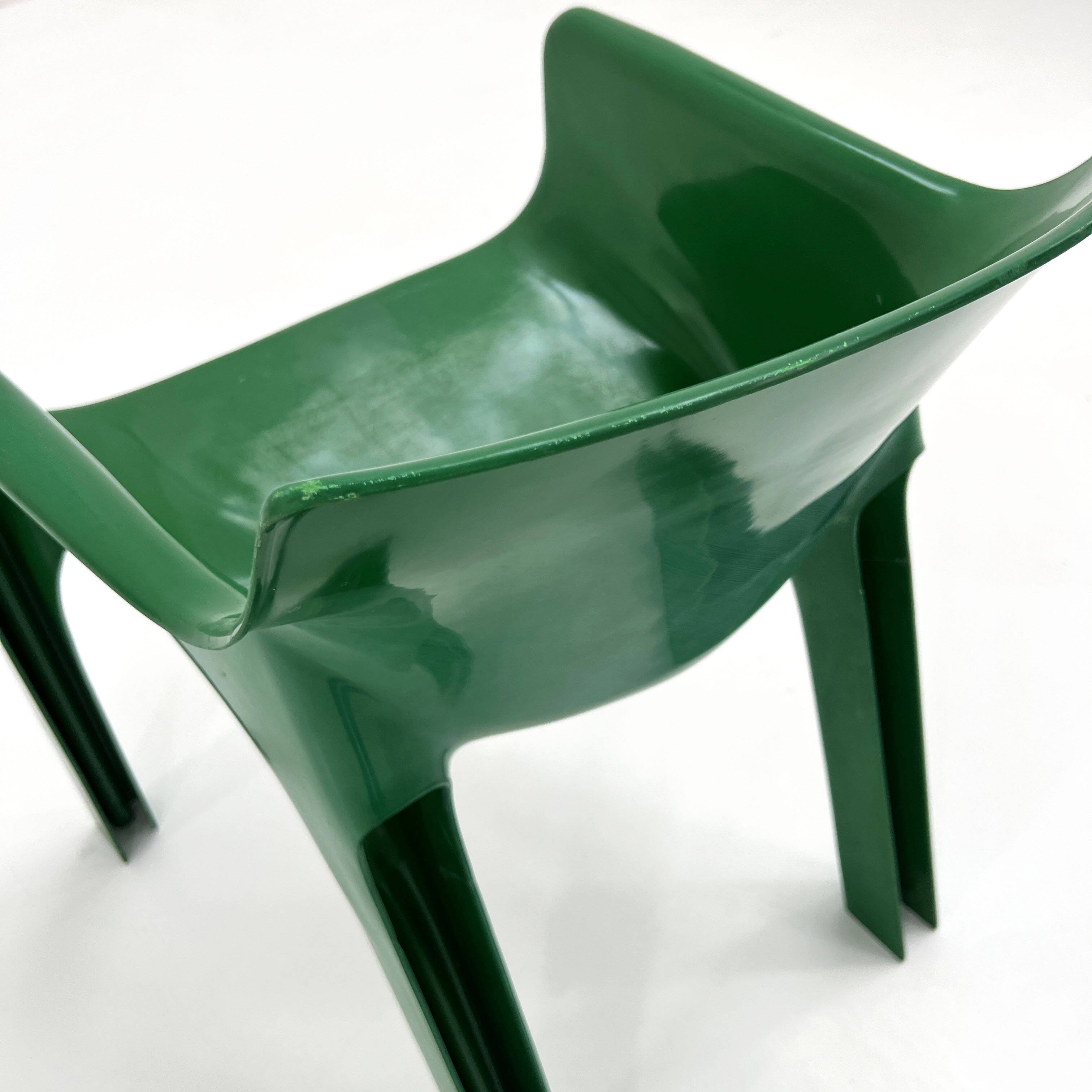 Fauteuil Vert Gaudi de Vico Magistretti pour Artemide, 1970