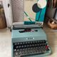 Olivetti lettera 32 typewriter