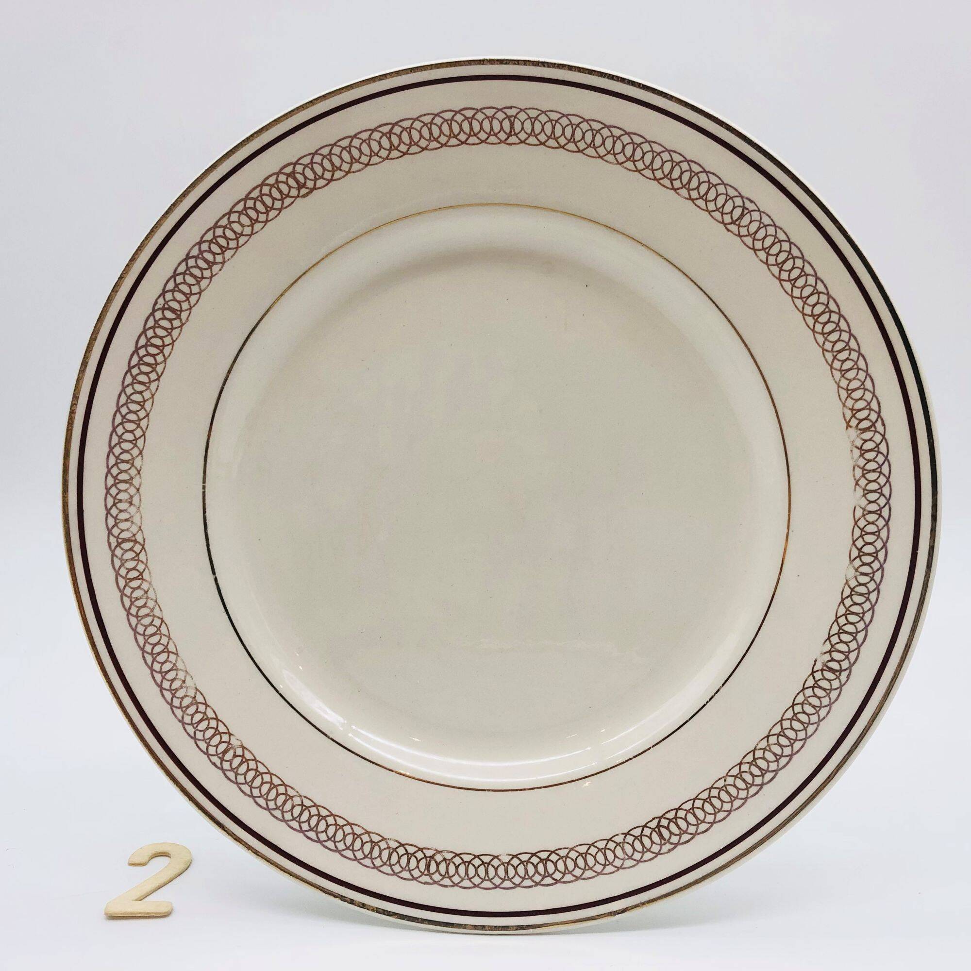 6 “Gien” Dinner Plates.