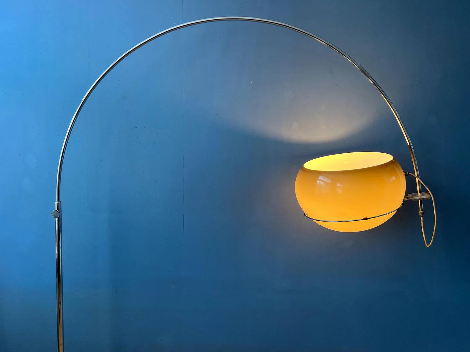 Mid-century space age mushroom arc floor lamp by GEPO