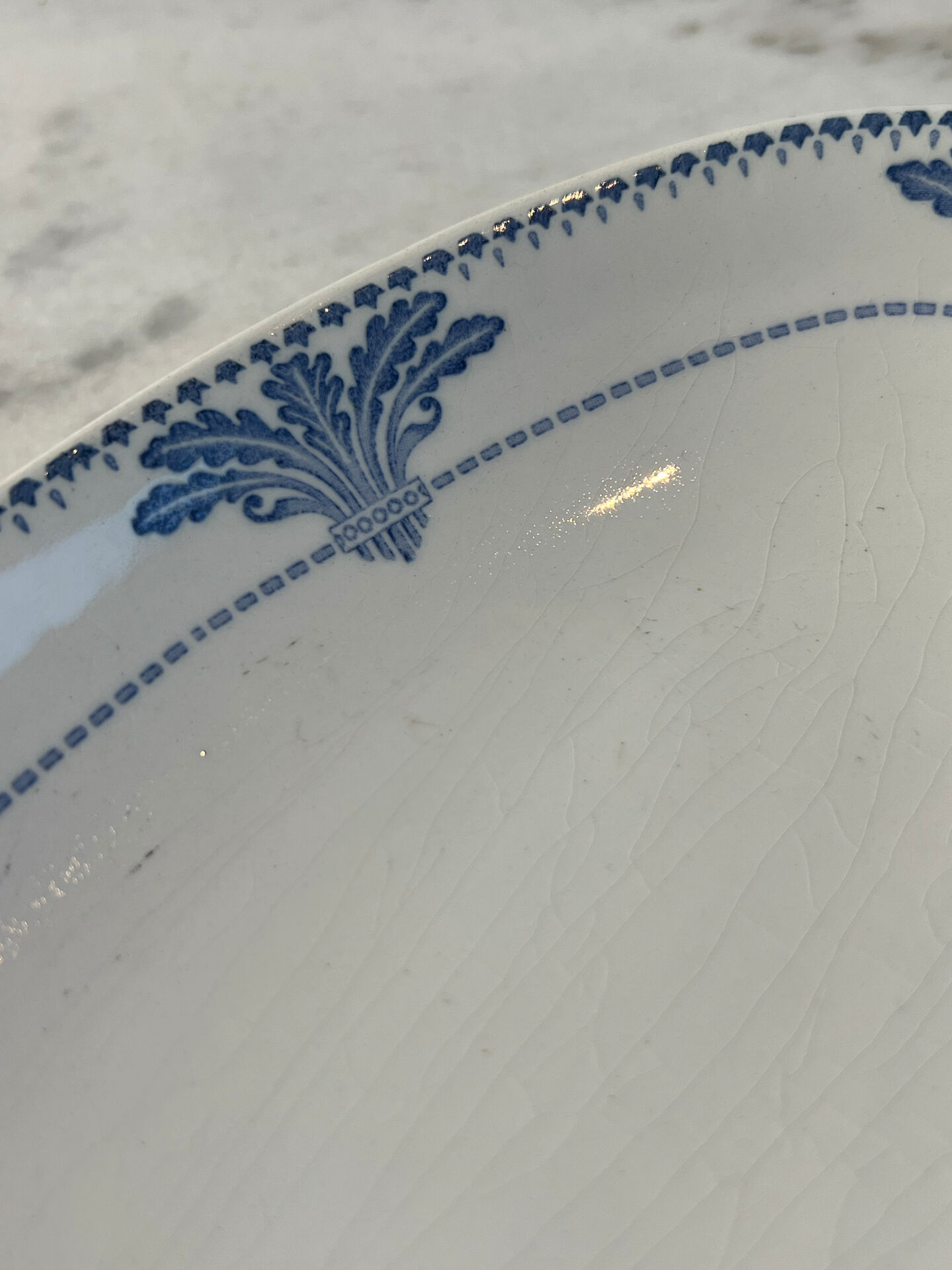 Ravier Creil et Montereau service Windsor 24cm
