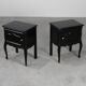 Paire de tables de nuit françaises de style Louis XV en bois sculpté du 20e siècle