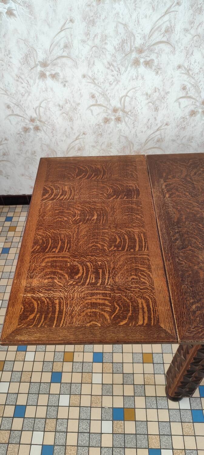 Pretty dining room table