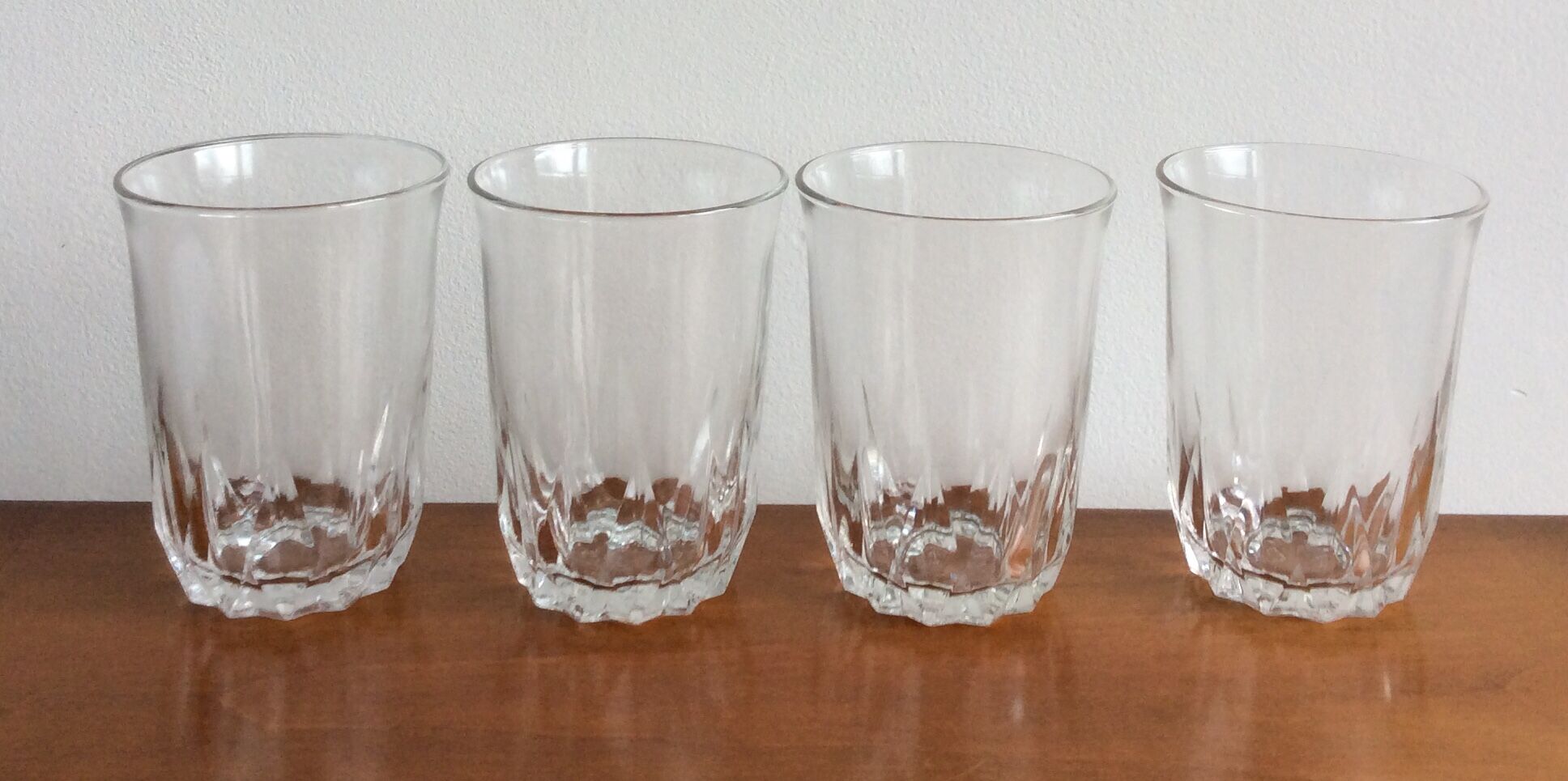 Set of 4 glassware Reims France