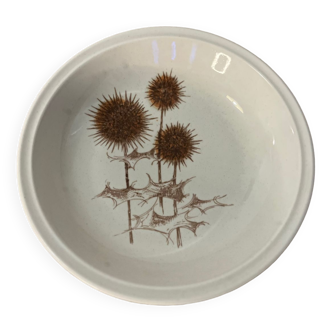 Hollow dish in ceramic with decoration