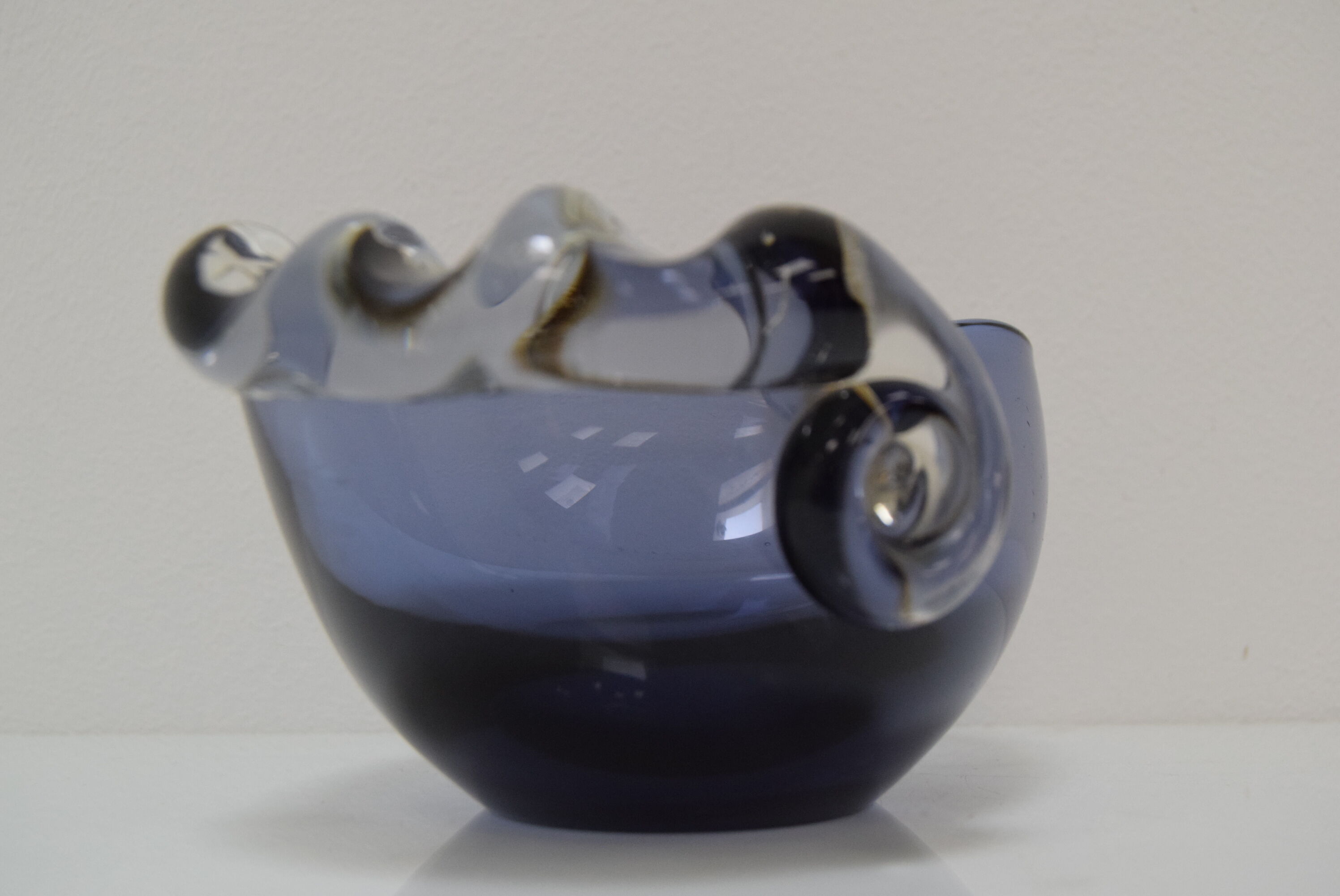 Cendrier en verre, par Glasswork Novy Bor, années 1960.