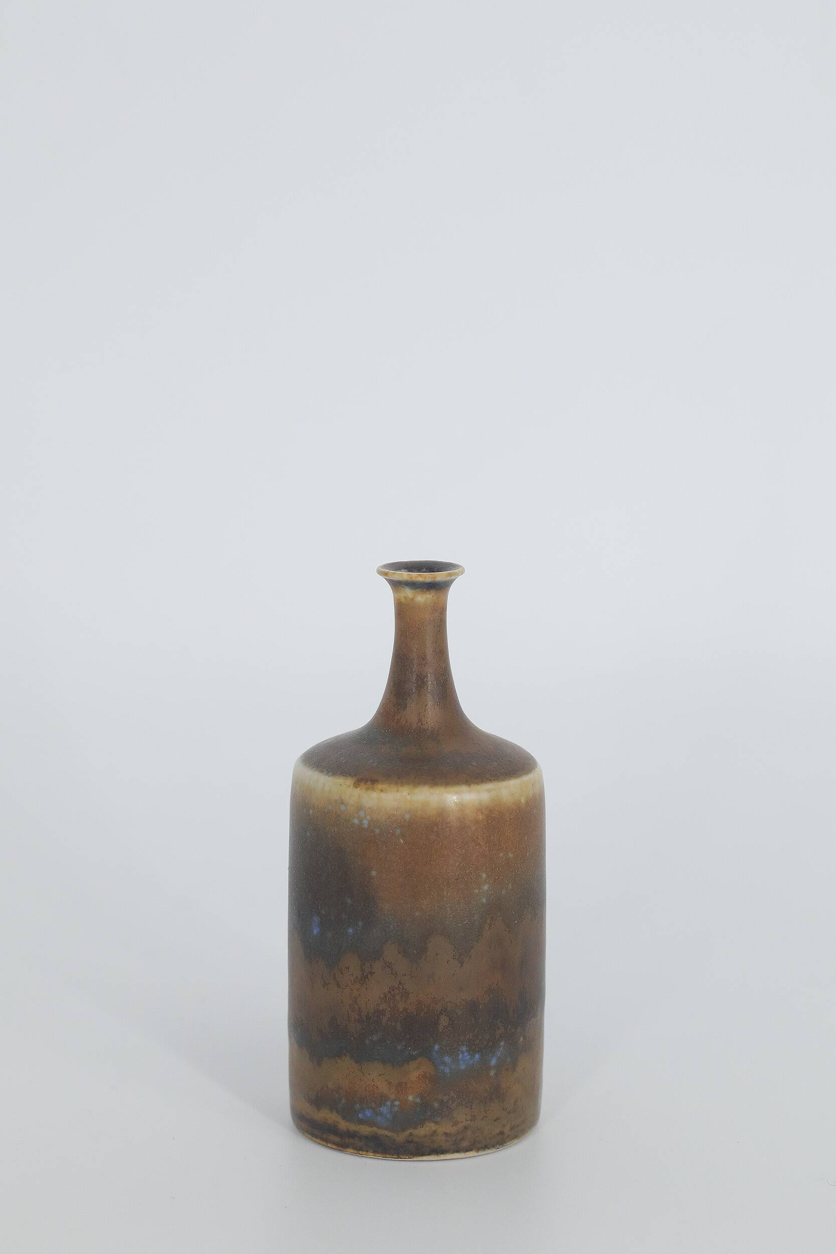 Small Mid-Century Scandinavian Modern Collectible Vase in Earthy Brown Stoneware by G. Borg, Set of 3