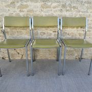 Lot of 3 chairs in chrome and khaki green skai, 70s