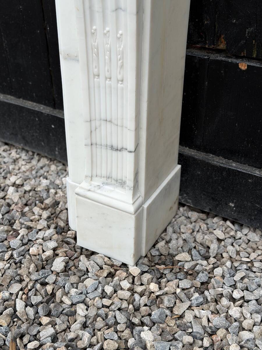 Louis XVI style fireplace in white Carrara marble circa 1880