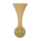 Vase opaline
