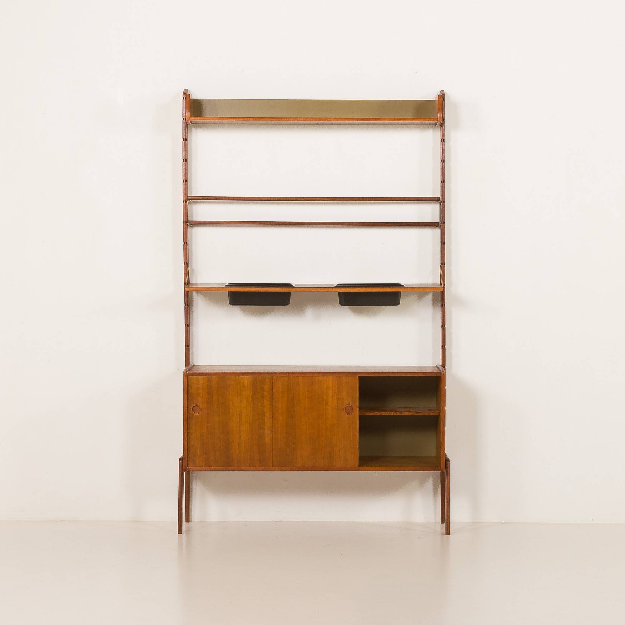 Ergo wall unit with a planter by John Texmon, Norway 1960s