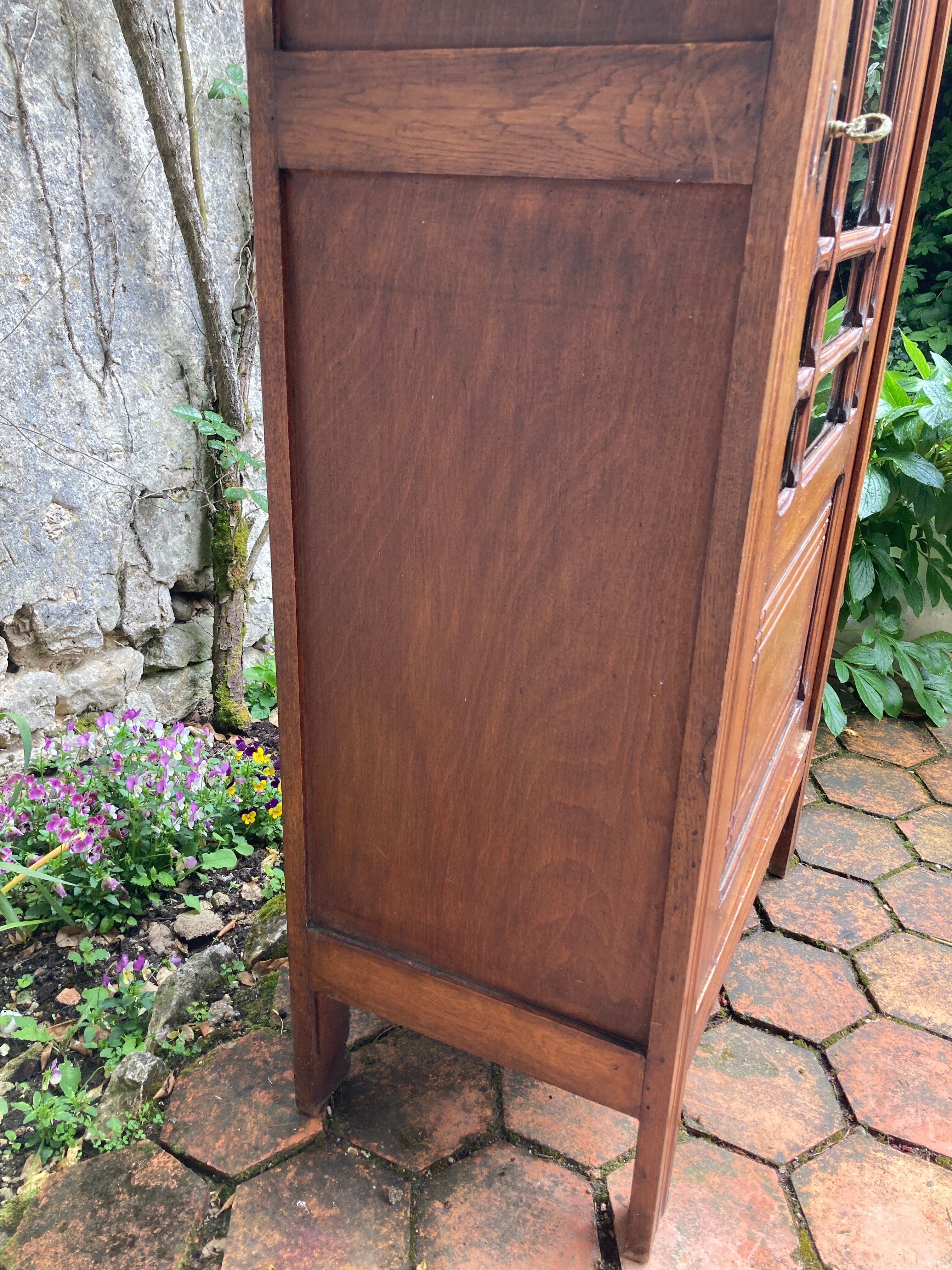 Armoire vitrée style art déco