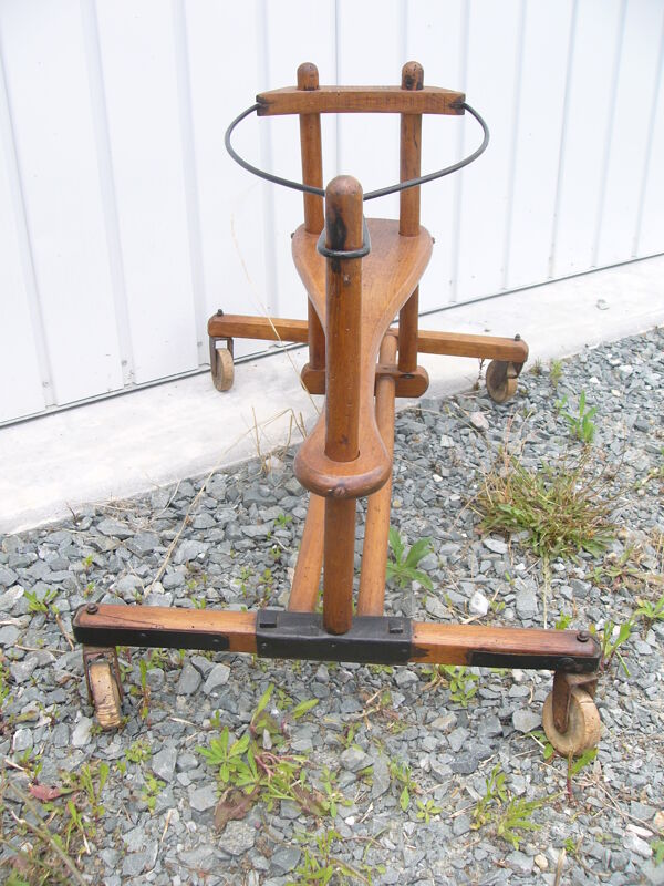 Trotteur à roulettes