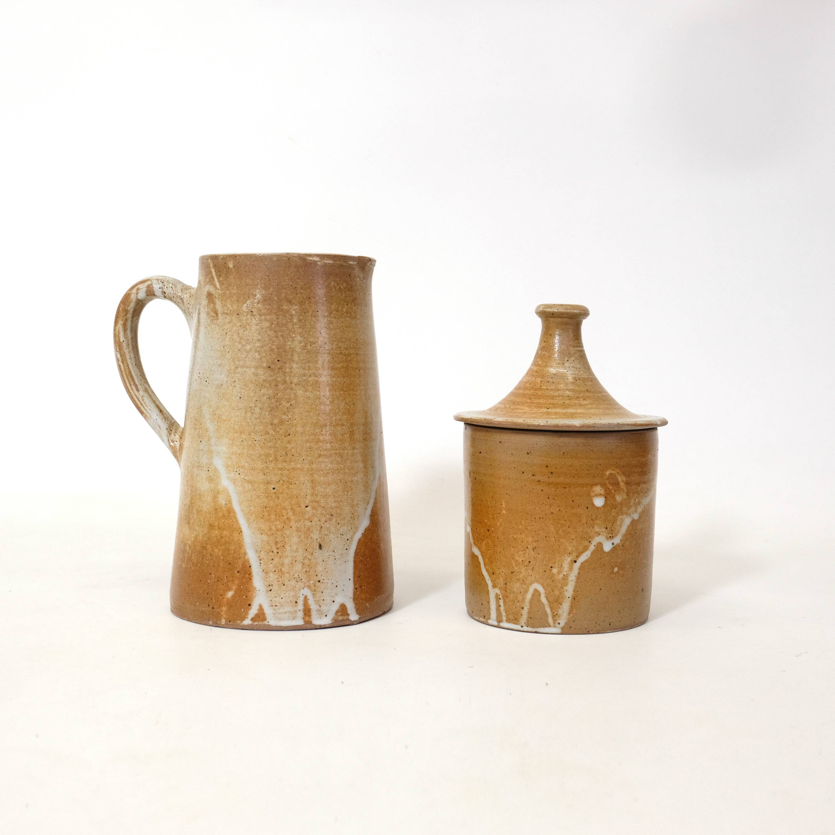 Ceramic pitcher and pot, French work from the 70s.