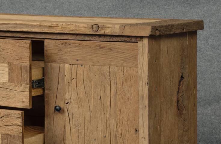 Chest of drawers made from solid 19th-century oak, handcrafted from reclaim