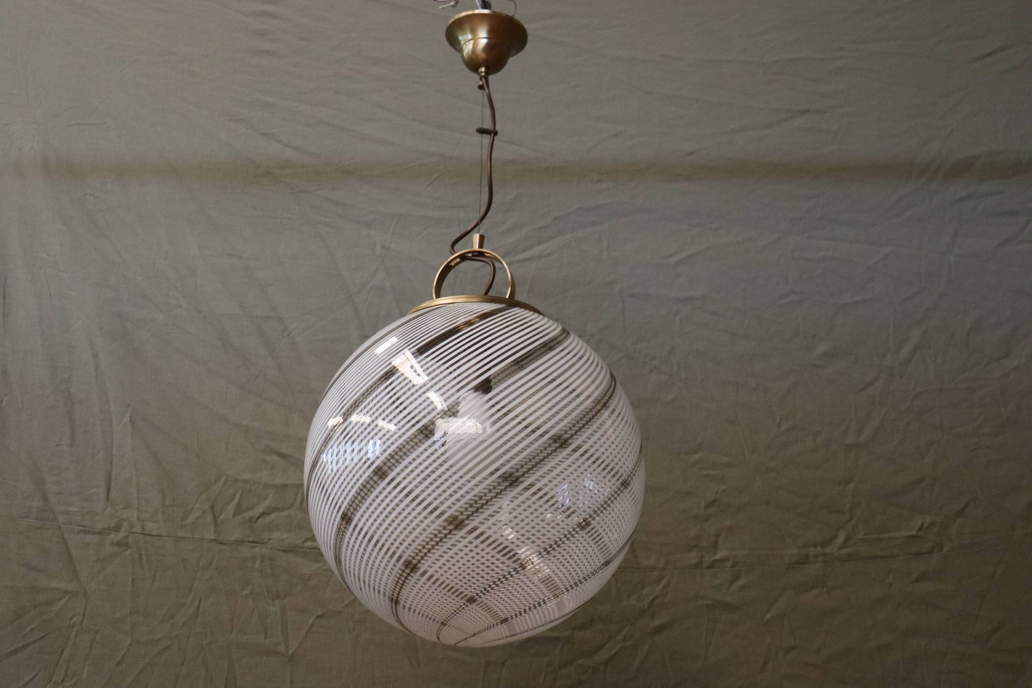 Lustre boule en verre Murano époque 70's