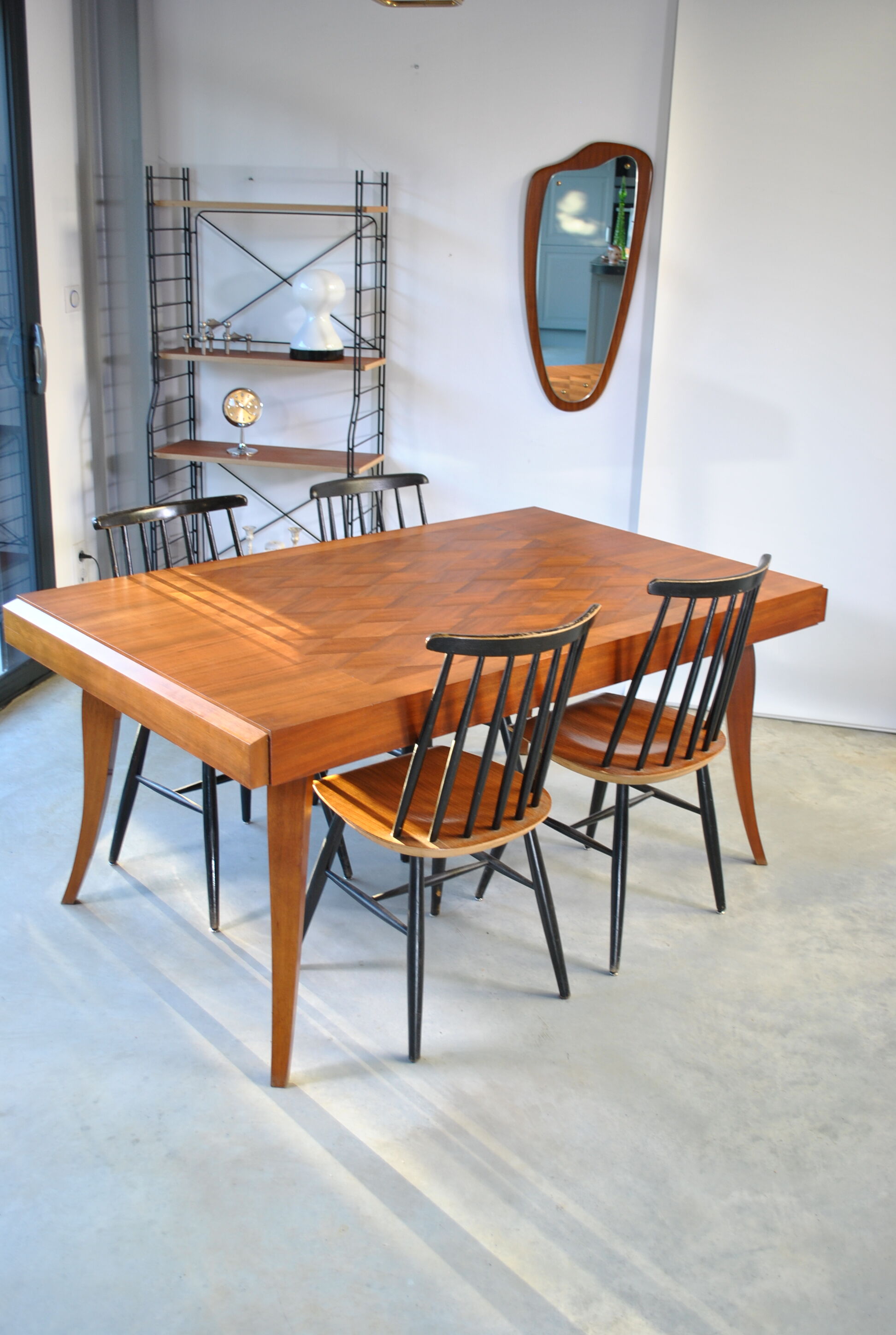 Extendable dining table circa 1950