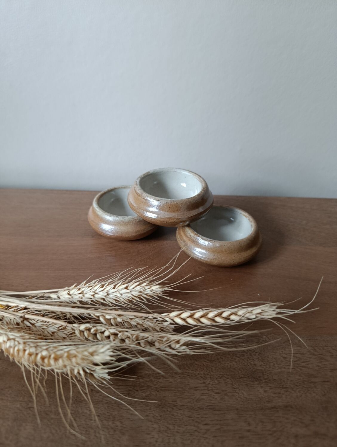 3 small individual butter dishes in stoneware, 1970
