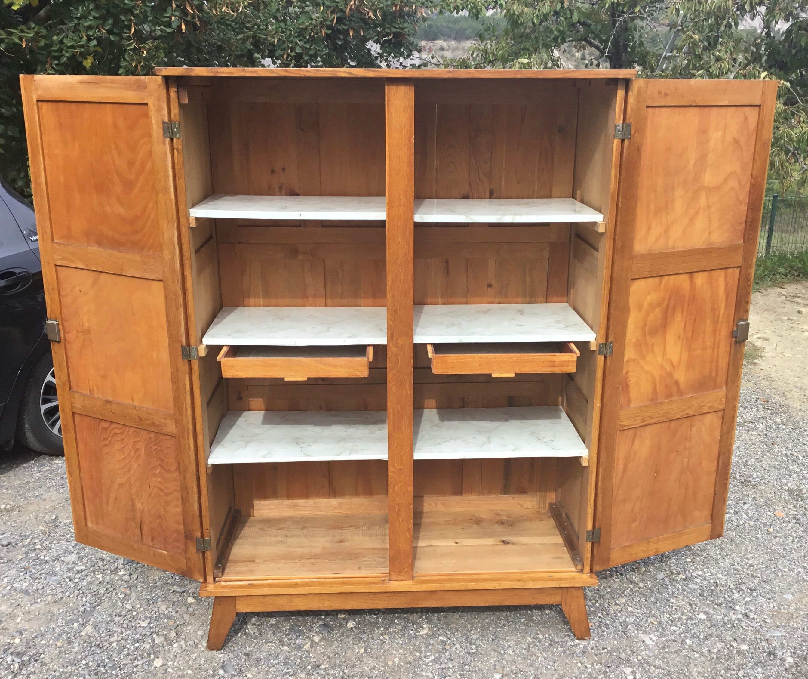 René Gabriel wardrobe