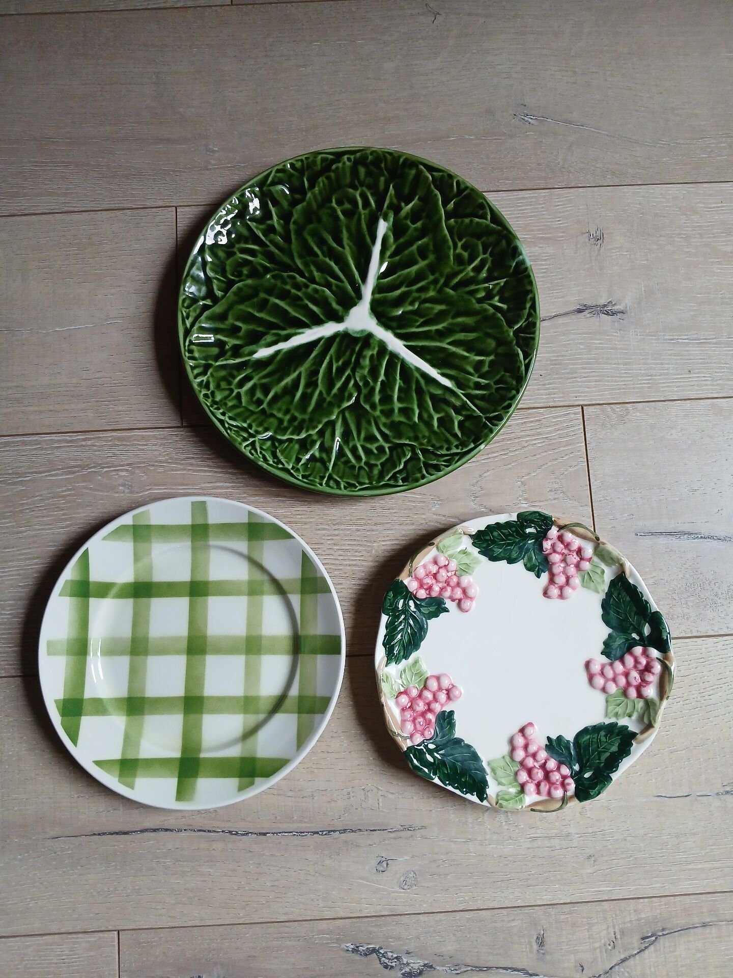 3 mismatched vintage dinner plates