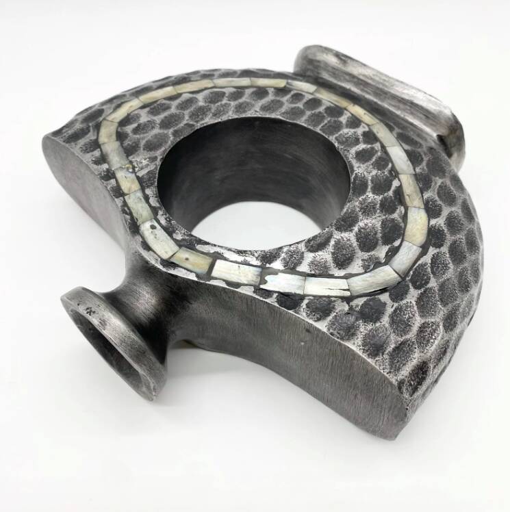 “Hammered Mother-of-Pearl” Vase / Cast Aluminum – 1980s