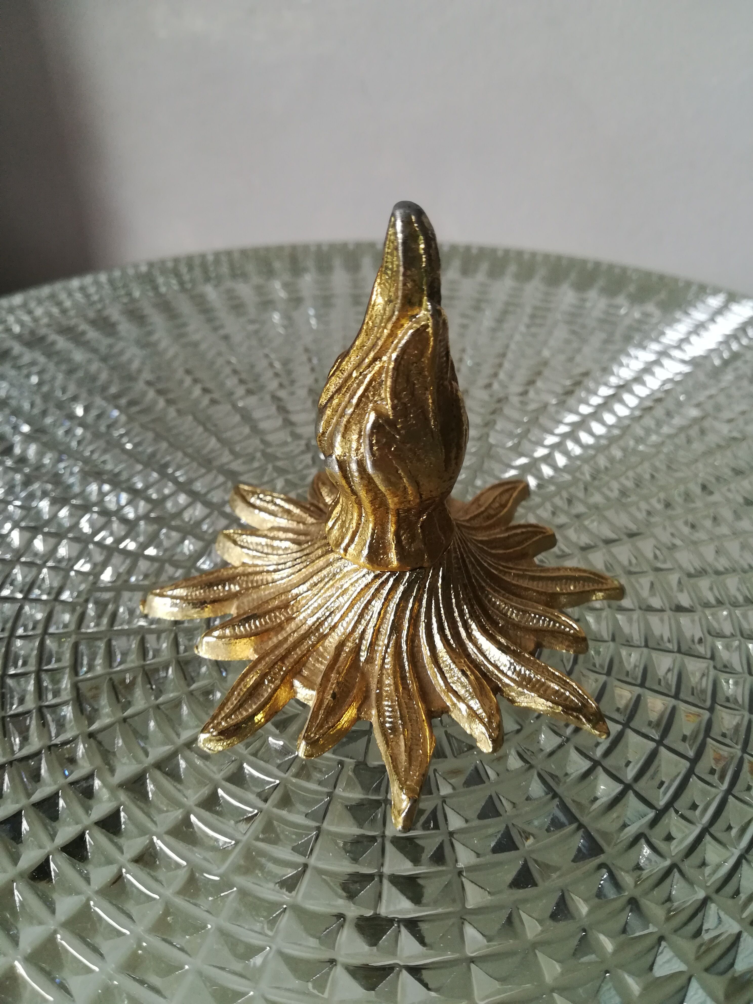 Double chiseled glass ceiling light