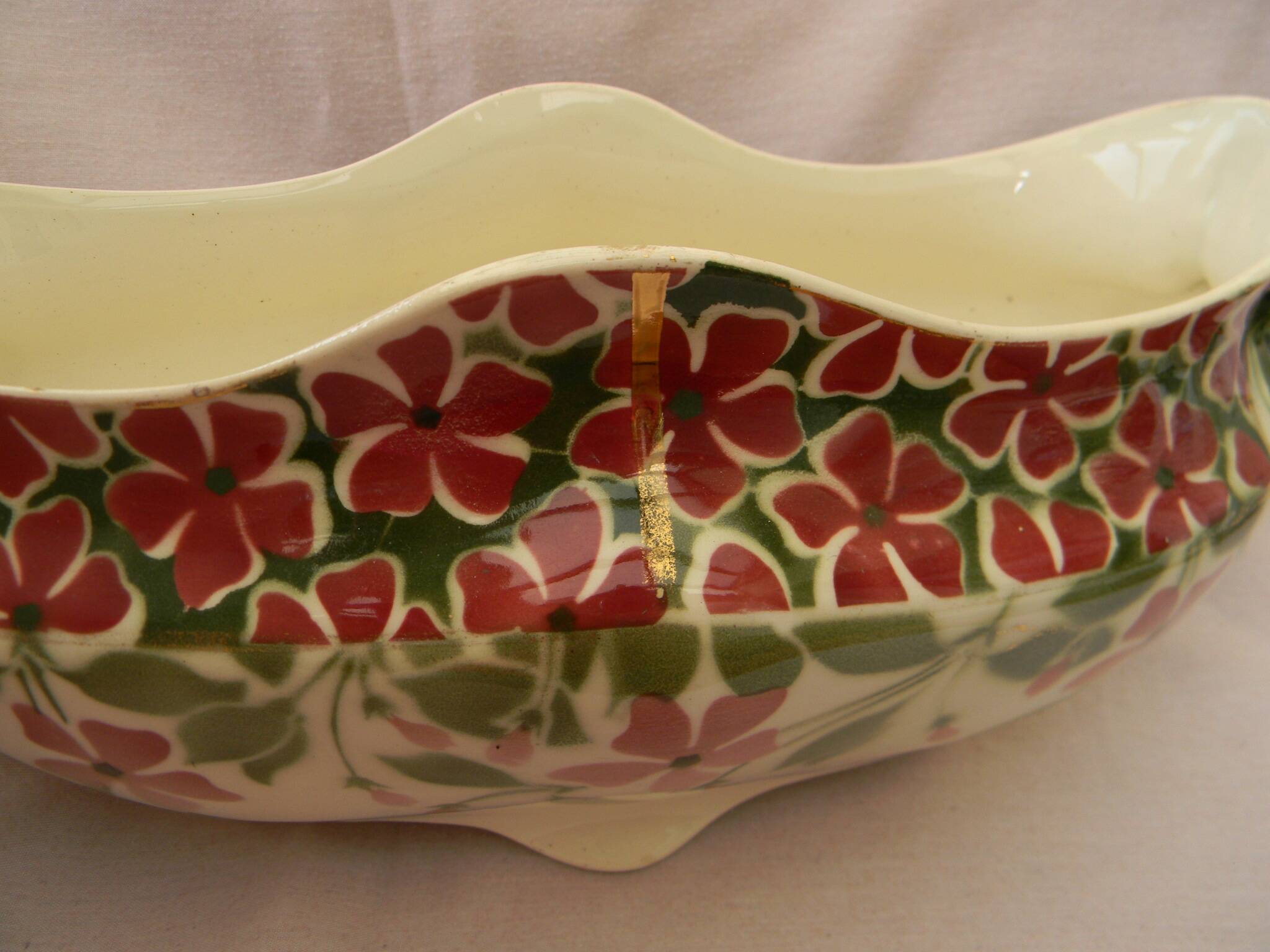 Earthenware planter KG LUNEVILLE. Pervenche model.