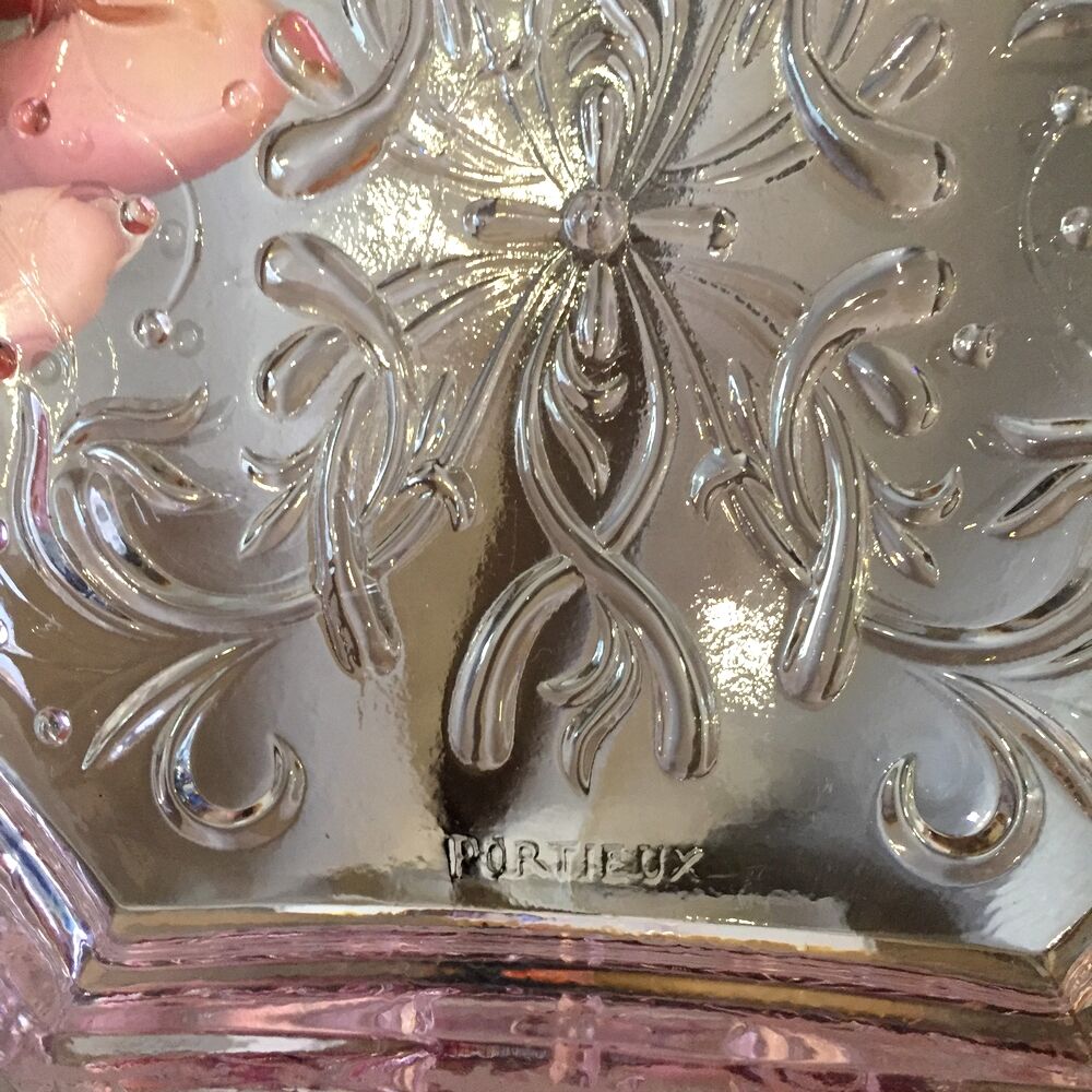 Octagonal plate pink glass portieux decor foliage decor pearl