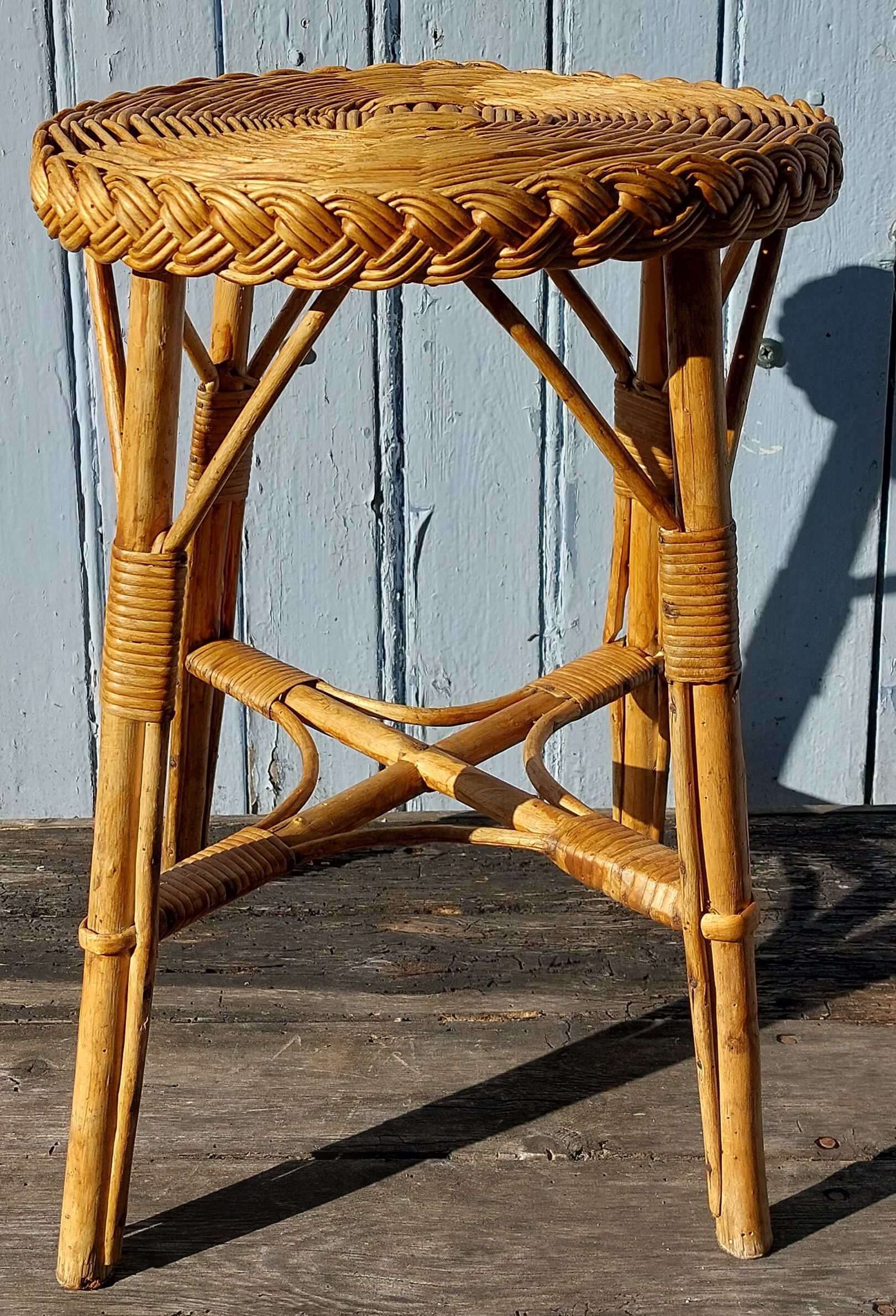Wicker stool