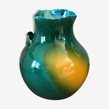 Yellow heart green ceramic vase