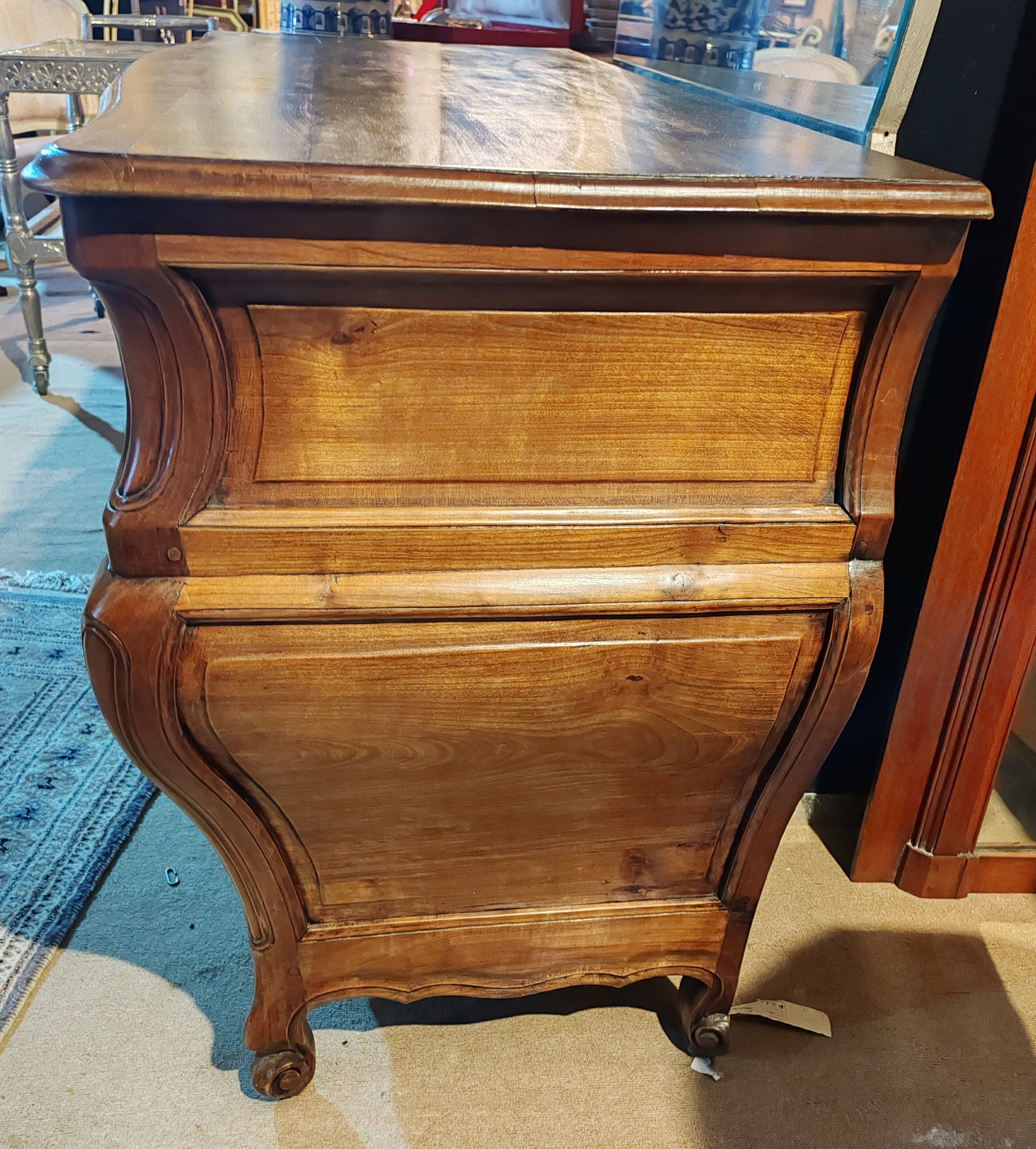 Louis XV style chest of drawers, Bordeaux type