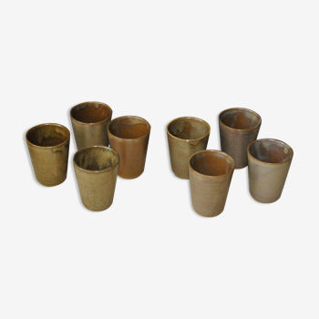 De Digoin sandstone mugs
