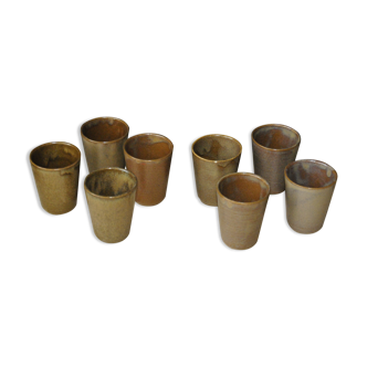 De Digoin sandstone mugs