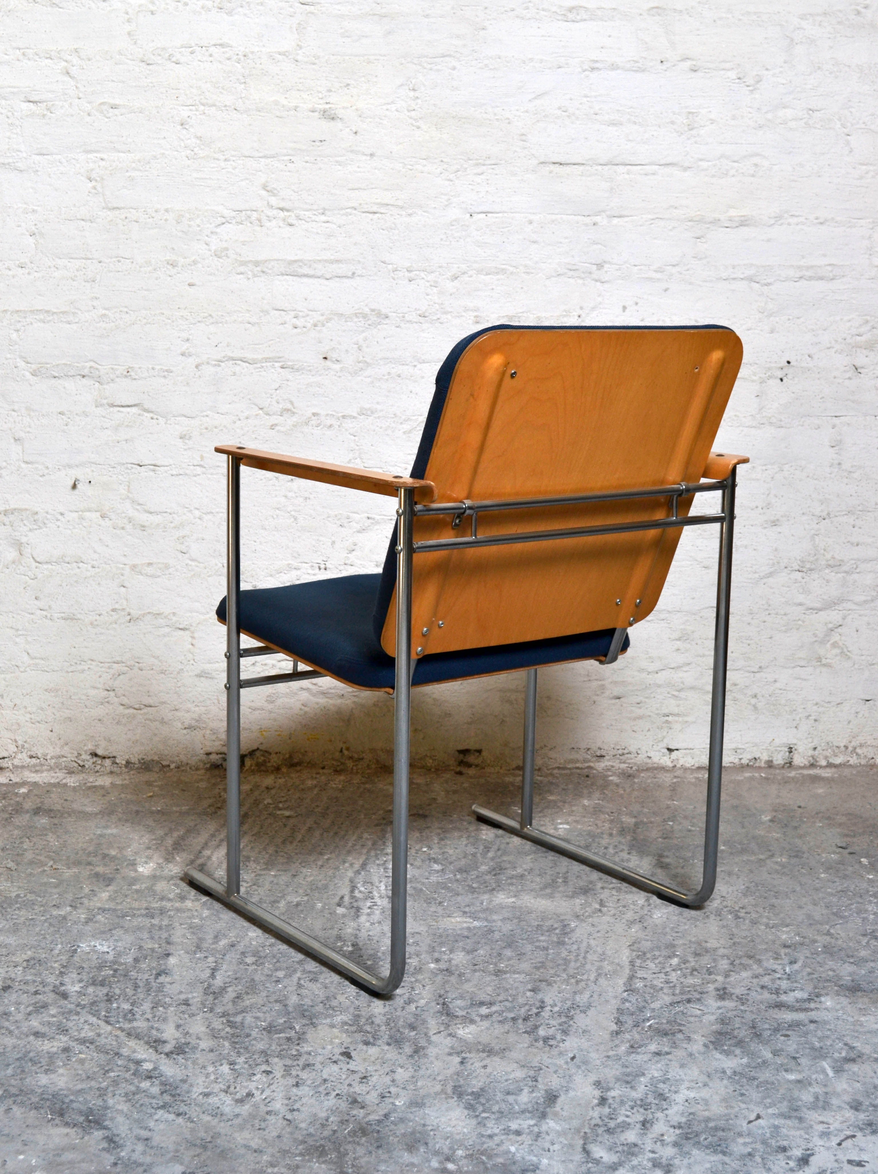 AVARTE 472 chair by Yrjo Kukkapuro