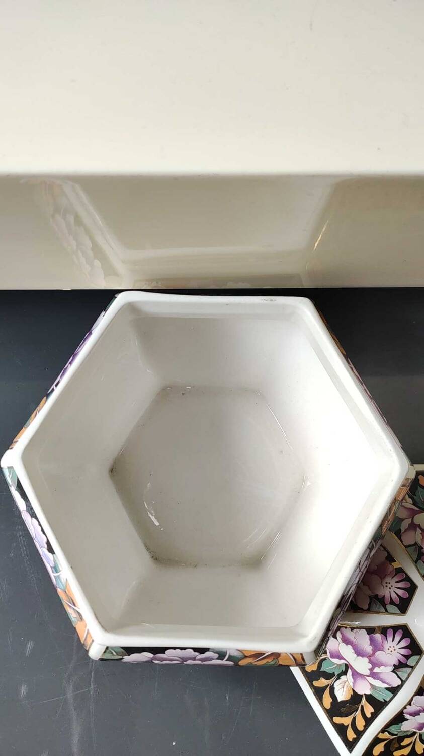 Candy jar/tea pot/Ginger. Asian style, Floral/peony motifs. Exclusive decor, Made in Italy