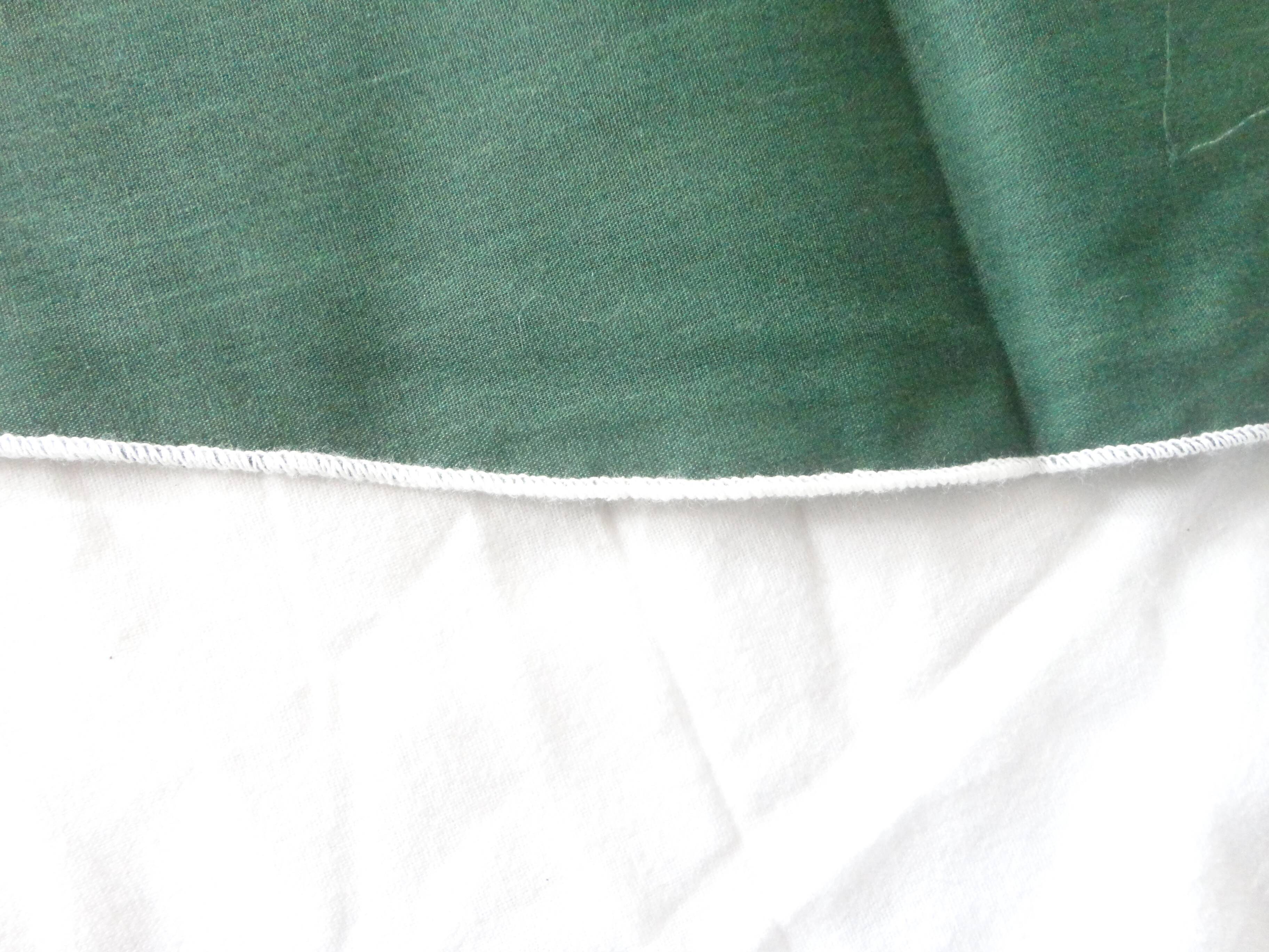 Round floral tablecloth and napkins, 1980