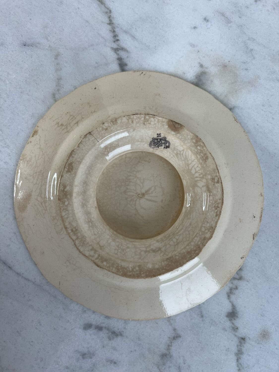 Gien ironstone dish, 19th century.