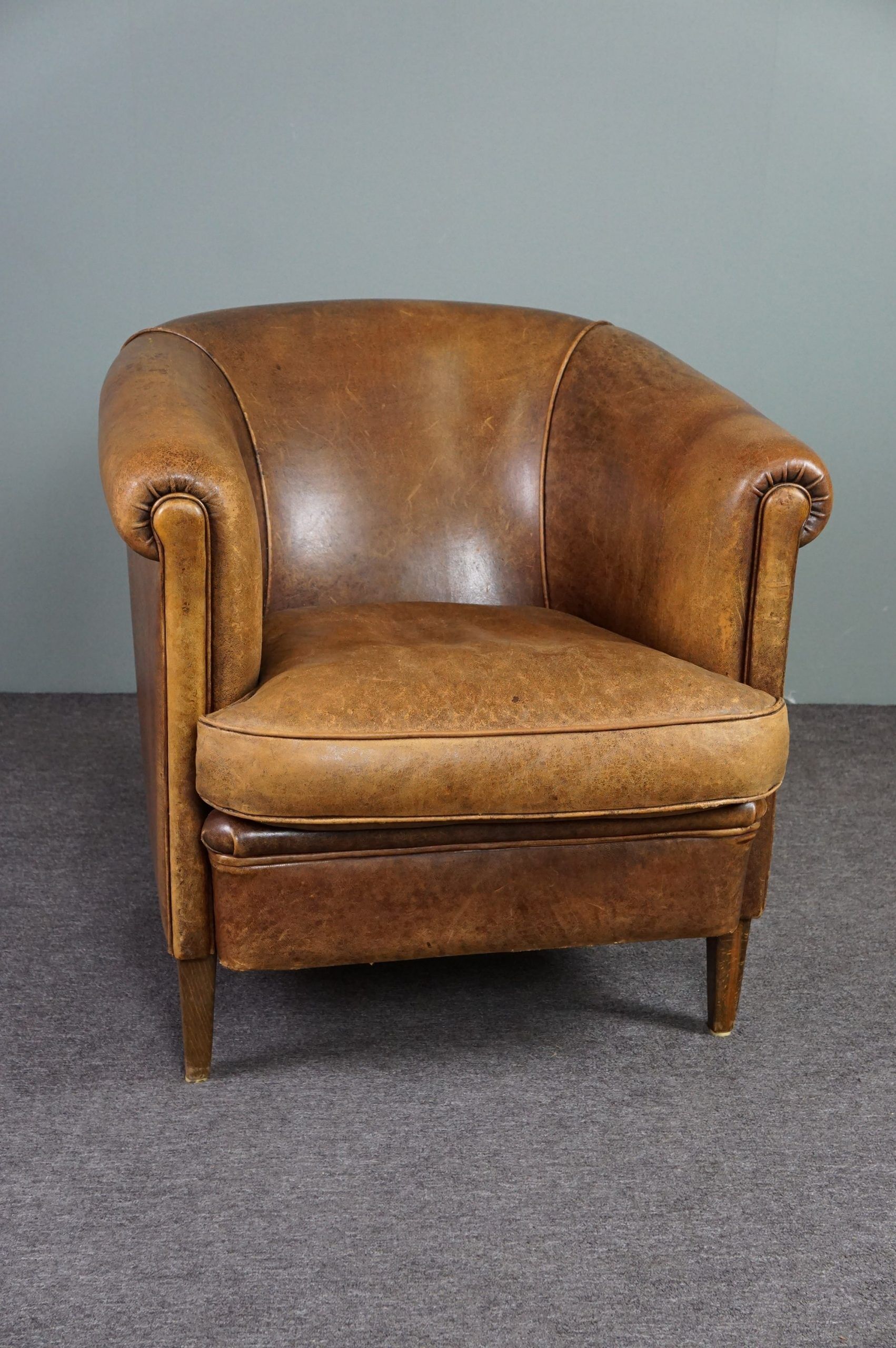 Club armchair in sheepskin