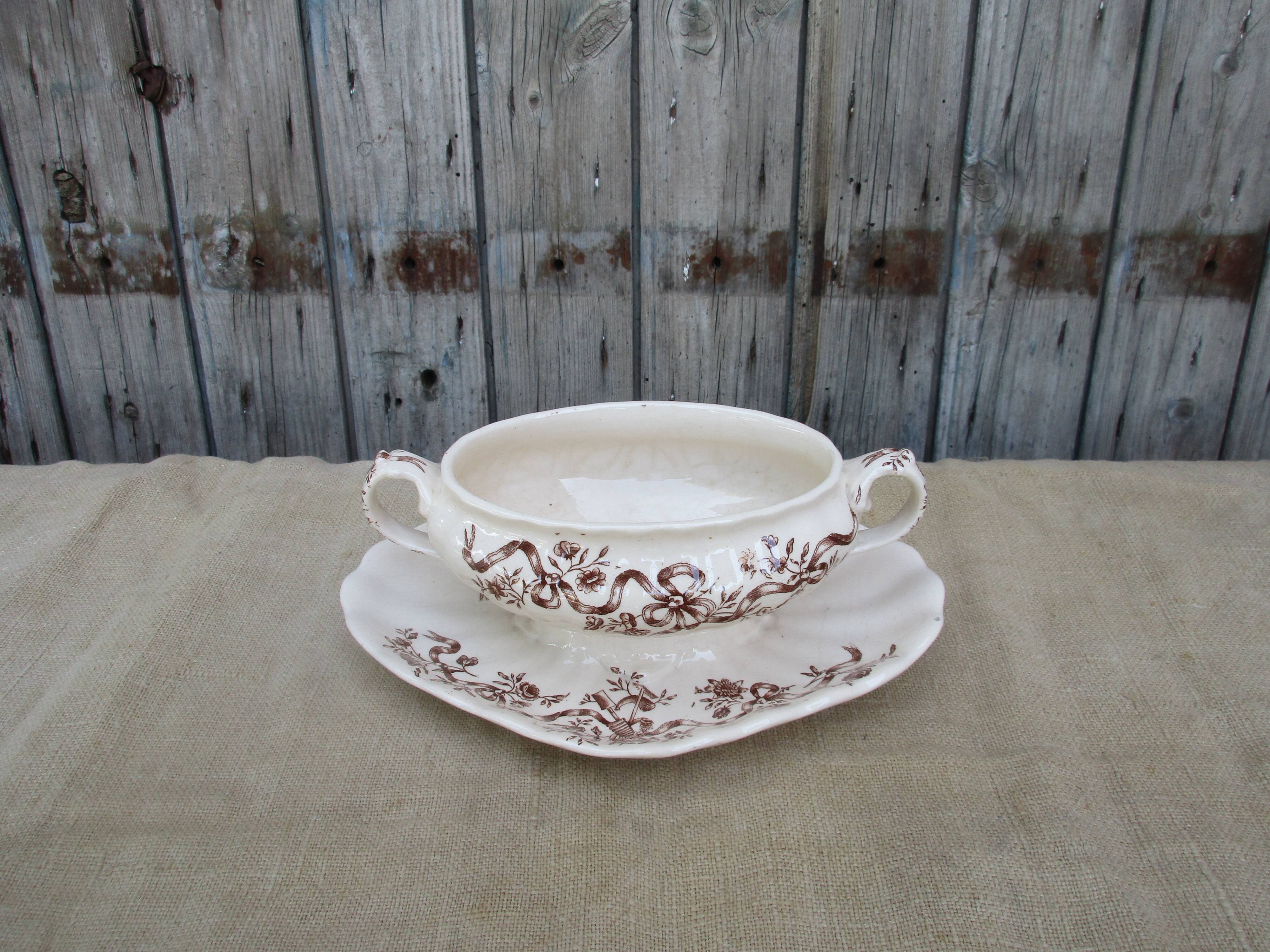 Sausage with decor of floral ribbons Longchamps