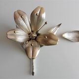 Silver metal flower ashtray