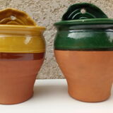 Wall flower pots