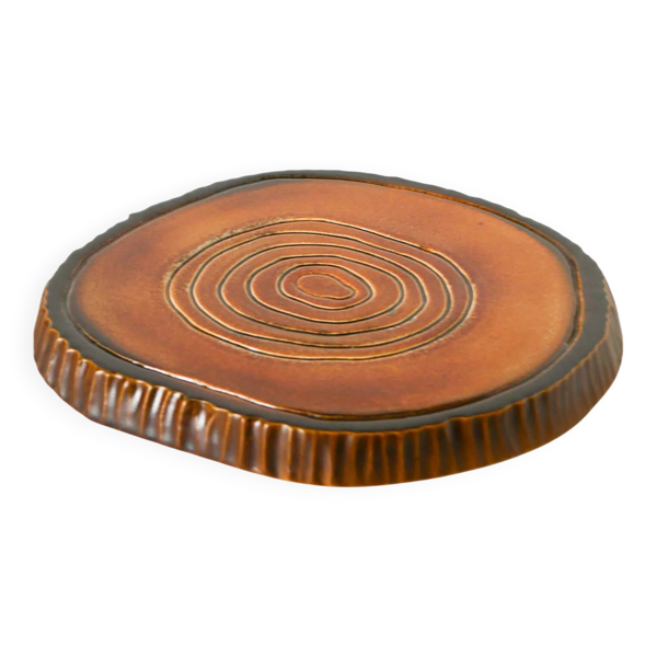 Dessous de plat en barbotine, forme tronc, poterie du Périgord, 1970 — Beyit