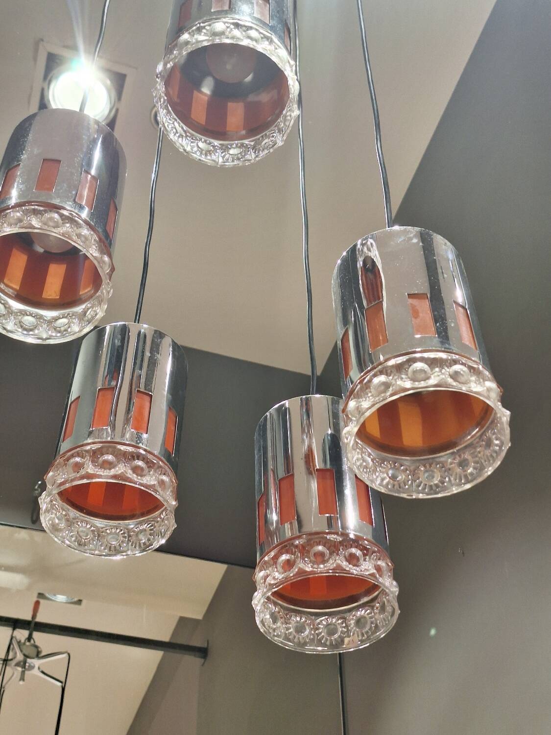 Suspension waterfall vintage