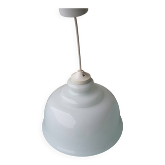 Suspension opaline