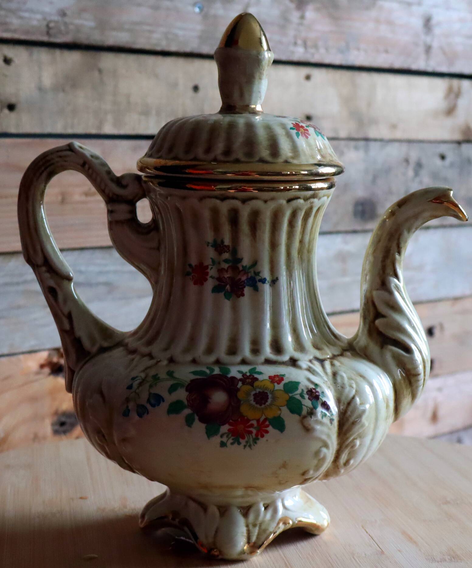 Large baroque ceramic pouring coffee pot – Ceramica Le Torri