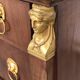 Commode retour d’égypte en acajou pieds griffes époque empire
