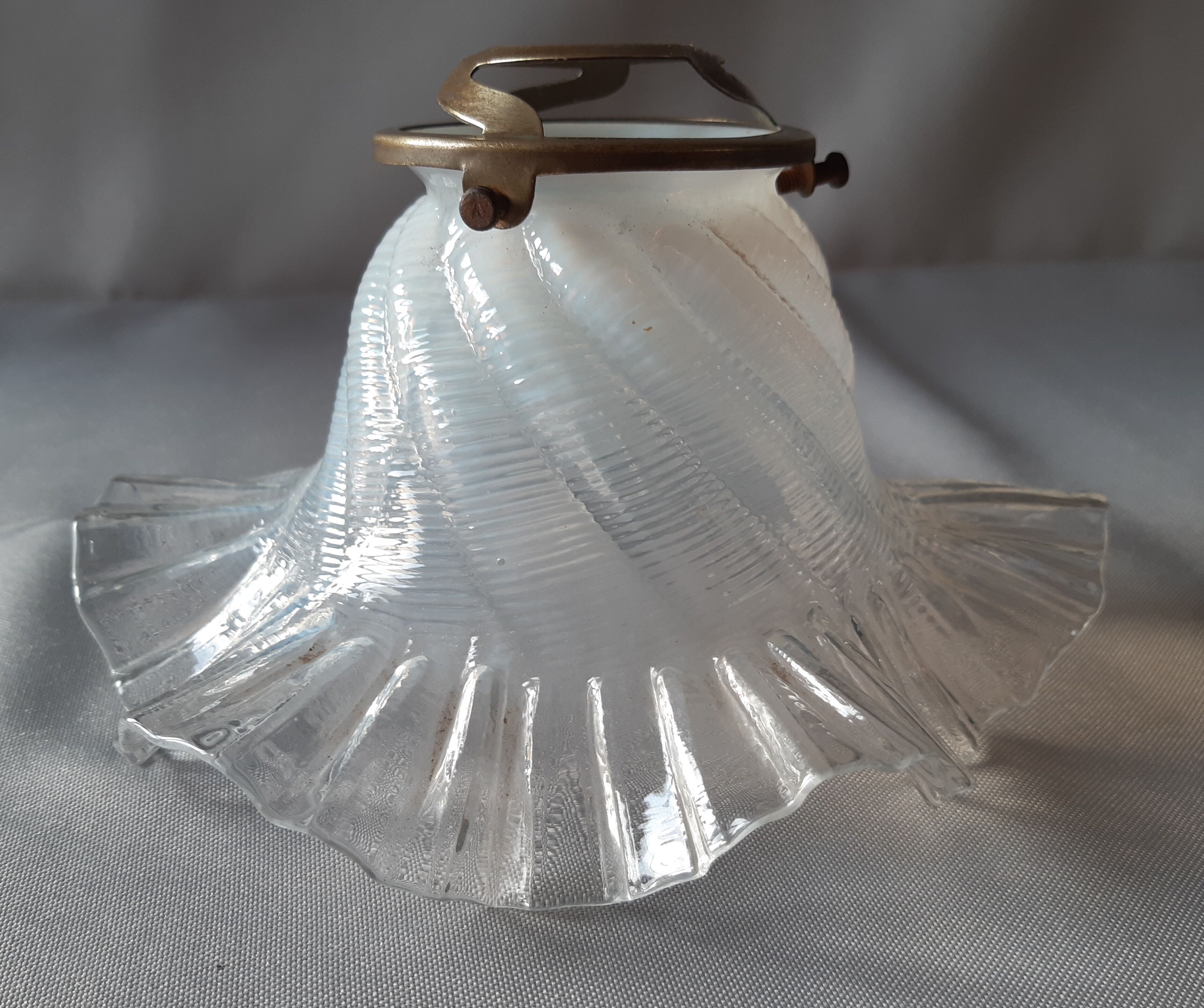 Vintage tulip pendant lamp