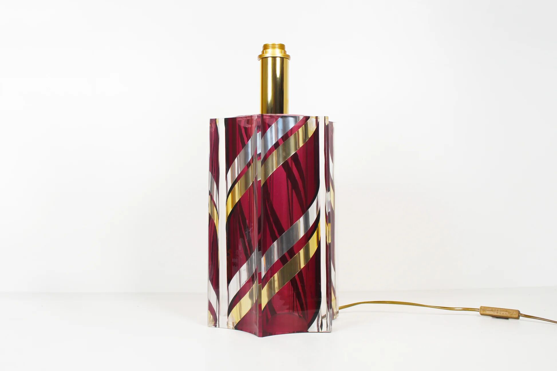 Large Italian lucite table lamp by Romeo Rega