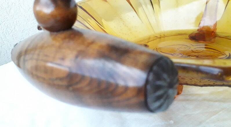 Plat en verre et bois