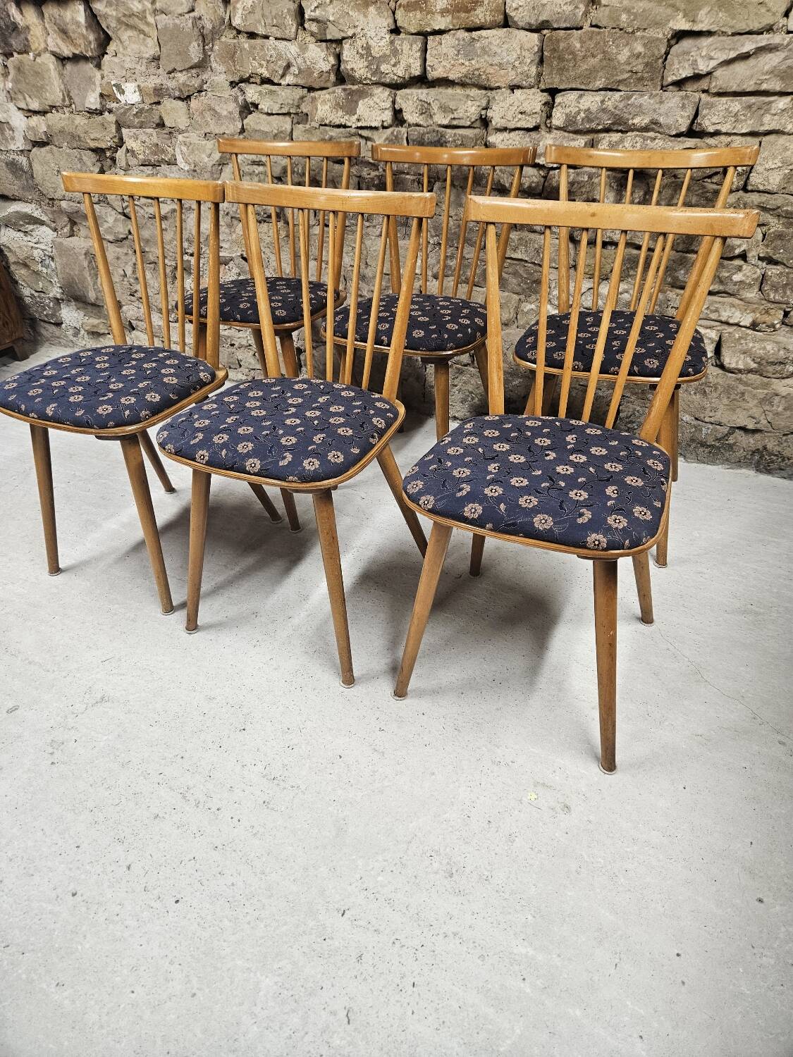 Lot of 6 bistro bar chairs from the 1960s